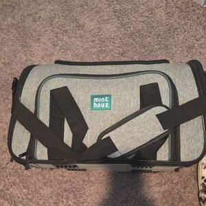 Expandable Cat Carrier